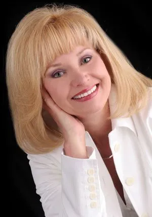 patient smiling after successful treatment at Fountaingrove Dentistry