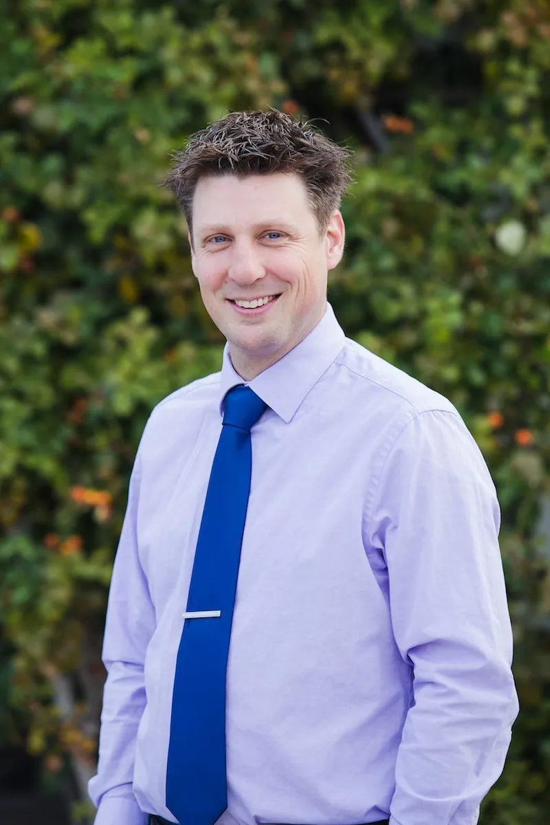 Ulf Temnitzer DDS- Cosmetic and Family Dentist in Santa Rosa, CA