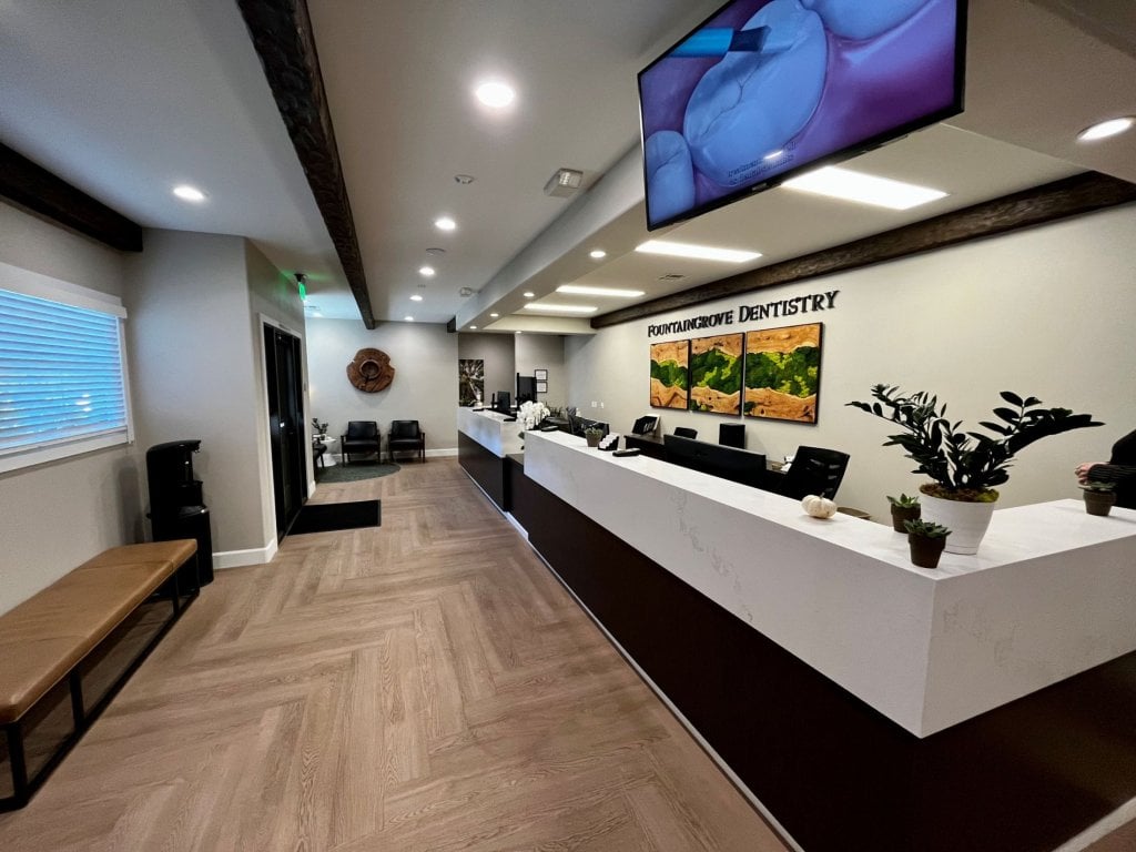 The front desk at Fountaingrove Dentistry